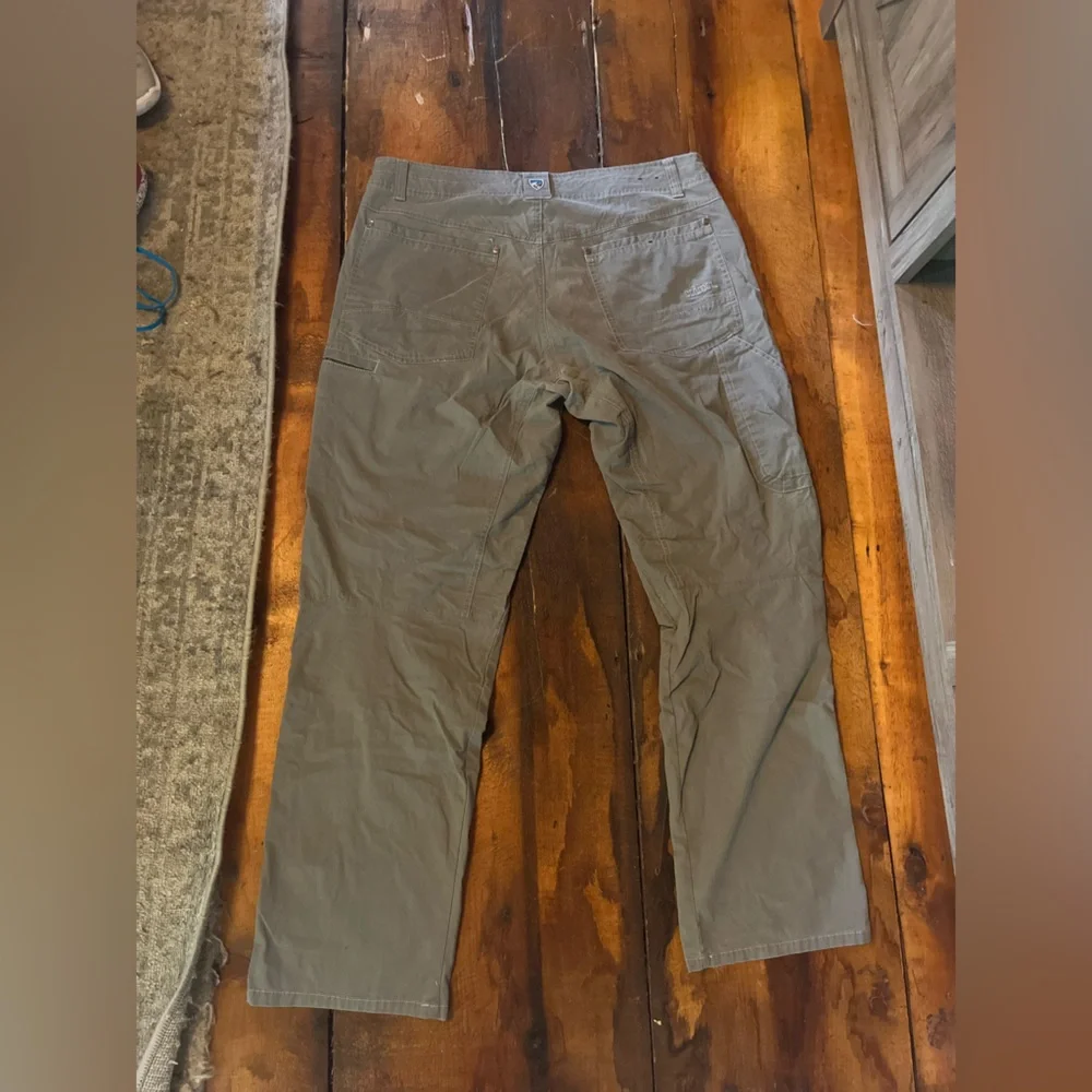 Kuhl Men’s Hiking/Outdoors Pants - Picture 5 of 5